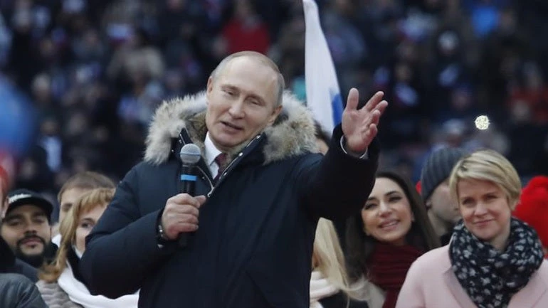 Οι Ρώσοι θέλουν Πούτιν: Εγκρίνουν σε ποσοστό 82% το έργο του